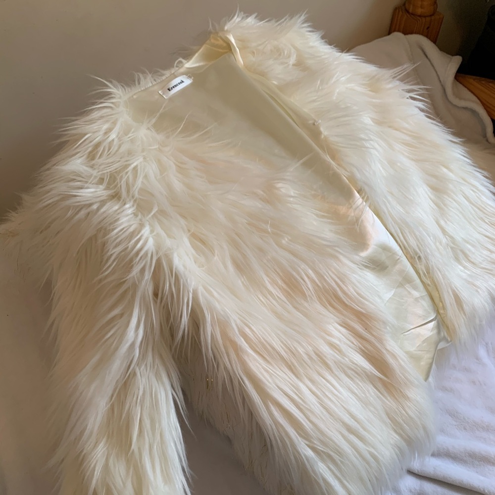 Long sleeve faux fur jacket